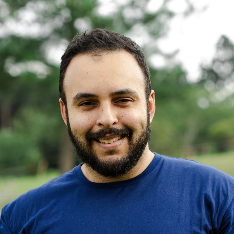 Carlos Pivotto professor da pós em engenharia de software .net